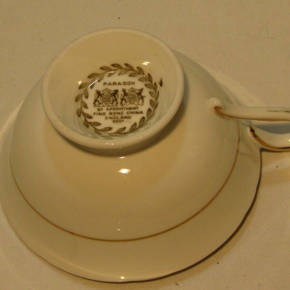 Paragon Coronation of Queen Elizabeth II Cup and Saucer - Picture 4 of 5